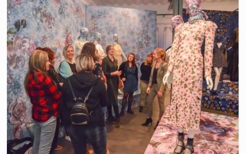  Teambuilding Incentive styling Bedrijfsuitstap Bedrijfsactiviteit collega's Modemuseum