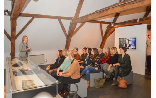  Teambuilding Incentive styling Bedrijfsuitstap Bedrijfsactiviteit collega's Modemuseum